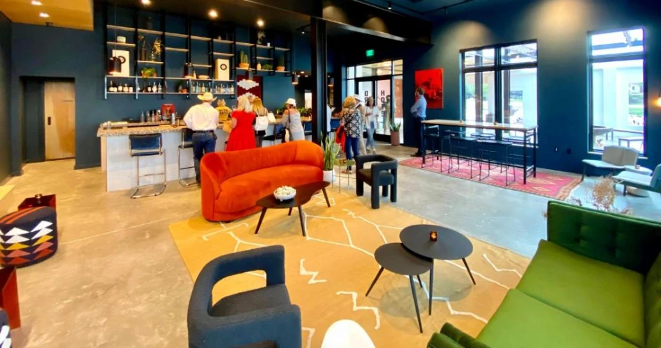 Walk to the Show: Hotels Closest to Dickies Arena in Fort Worth
