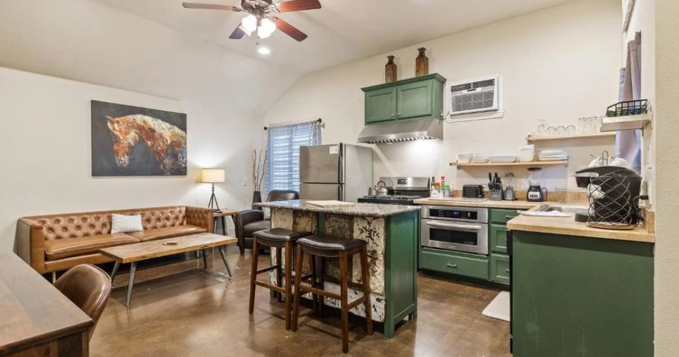 Walk to the Show: Hotels Closest to Dickies Arena in Fort Worth
